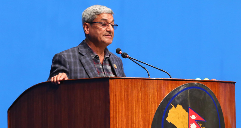 रविलाई नैतिकताको पाठ पढाउने लेखक आफैँ आरोपित, कांग्रेसभित्रै रडाको